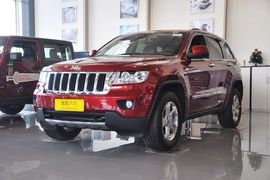   2013款JEEP大切诺基3.6L舒享导航版到店实拍