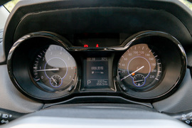   2016款江铃驭胜S350 2.0T 四驱自动汽油超豪华版5座