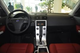  2013款沃尔沃C30 2.0L炫动款到店实拍