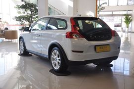   2013款沃尔沃C30 2.0L炫动款到店实拍