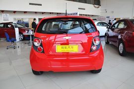   2011款雪佛兰爱唯欧两厢1.4SL自动型