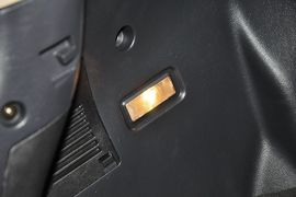 2013款吉利英伦SX7 2.0L手动尊贵型