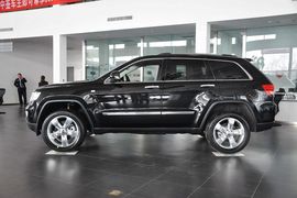   2013款Jeep大切诺基3.6L旗舰尊崇版