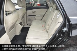 2013款丰田威飒2.7L两驱豪华版
