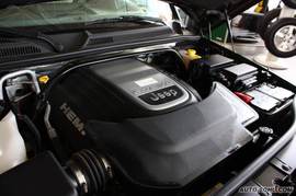   2009款吉普指挥官5.7L HEMI