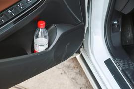   2017款 思铂睿 混动 2.0L 净驰版
