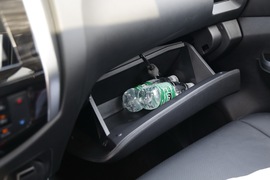   日产途达 2.5L 自动四驱旗舰版