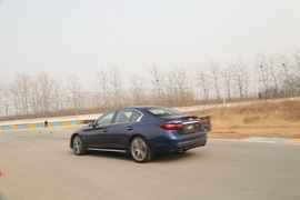   2018款 英菲尼迪 Q50L 2.0T 逸享版