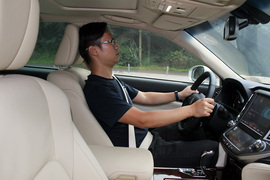   2018款丰田皇冠 2.0T 精英版