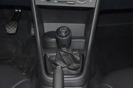   2013款大众全新桑塔纳1.6L手动舒适版