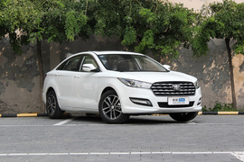   2019款奔腾B50 1.4T 自动精英型