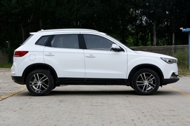   2018款奔腾X40 网红版 1.6L 自动豪华型
