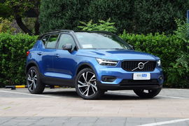   2019款沃尔沃XC40 T4四驱 子夜亚马逊蓝