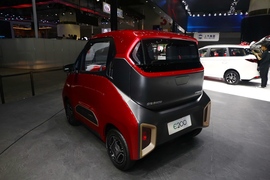   宝骏E200 广州车展实拍