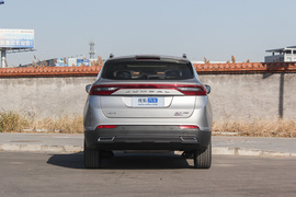   2019款一汽骏派D80 TD220 自动豪华型