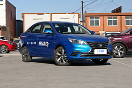 2018款长安逸动DT 1.6L 手动尊享型
