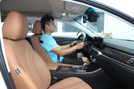   2019款北汽绅宝智道 1.5T CVT智领版