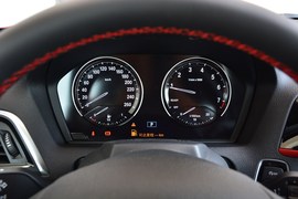   2019款宝马225i 敞篷轿跑车 运动设计套装
