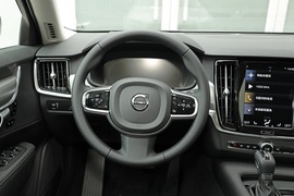 2020款沃尔沃S90 T5 智逸运动版