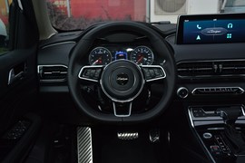   2019款众泰T600 1.5T 自动尊享版
