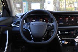   2020款东风启辰T90 2.0L CVT智联创行版