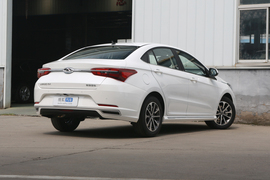   2019款艾瑞泽GX 冠军版 1.5L CVT时尚型