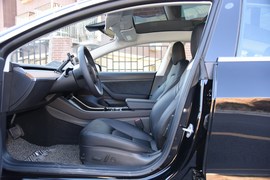   2019款特斯拉Model 3 标准续航后驱升级版