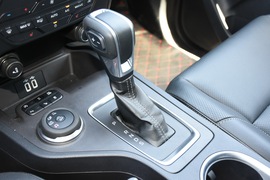   2020款江铃福特撼路者 2.3T 汽油自动四驱旗舰版 7座
