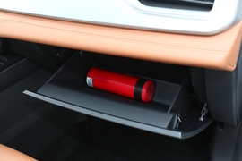   2020款吉利远景X6 1.4T CVT尊贵型