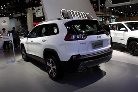   Jeep自由光 成都车展实拍