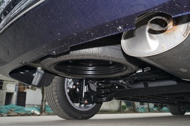   2021款比亚迪宋MAX 升级版 1.5T 自动尊贵型 6座
