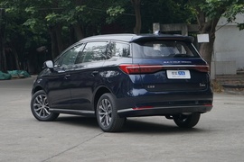   2021款比亚迪宋MAX 升级版 1.5T 自动尊贵型 6座