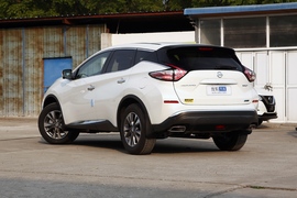   2021款 日产楼兰 2.5L XL 两驱智联豪华版