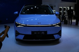   小鹏P5 上海车展实拍