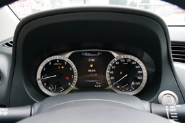   2020款日产途达 2.5L XE 手动两驱精英版