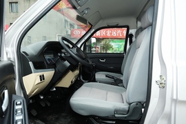   2021款长安跨越王X5 2.0L CNG标准版单排双后轮厢式 货箱