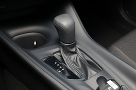   2021款丰田奕泽IZOA 2.0L 奕动版