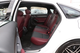   2022款本田英仕派 260TURBO 精耀版