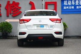   2021款日产蓝鸟 1.6L CVT炫酷版