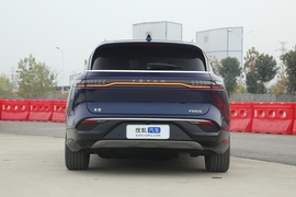 正后