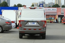 正后
