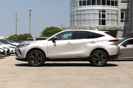   2022款丰田威飒 双擎 2.5L CVT四驱至尊版