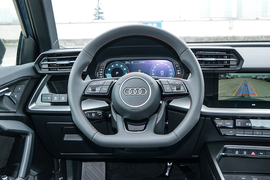   2022款奥迪A3L Limousine 35 TFSI RS套件燃速型