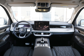   2022款坦克500 3.0T 商务版 登峰型 5座