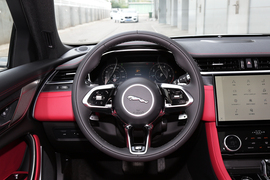   2022款捷豹XFL 2.0T P250 两驱精英运动版