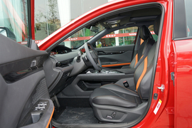   2022款长安UNI-V 1.5T 运动版