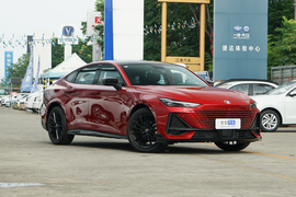   2022款长安UNI-V 1.5T 运动版