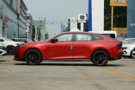   2022款长安UNI-V 1.5T 运动版