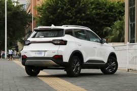  2023款凯翼炫界 1.5L CVT尊享版