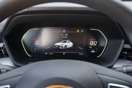   2022款名爵5 180DVVT CVT青春豪华版